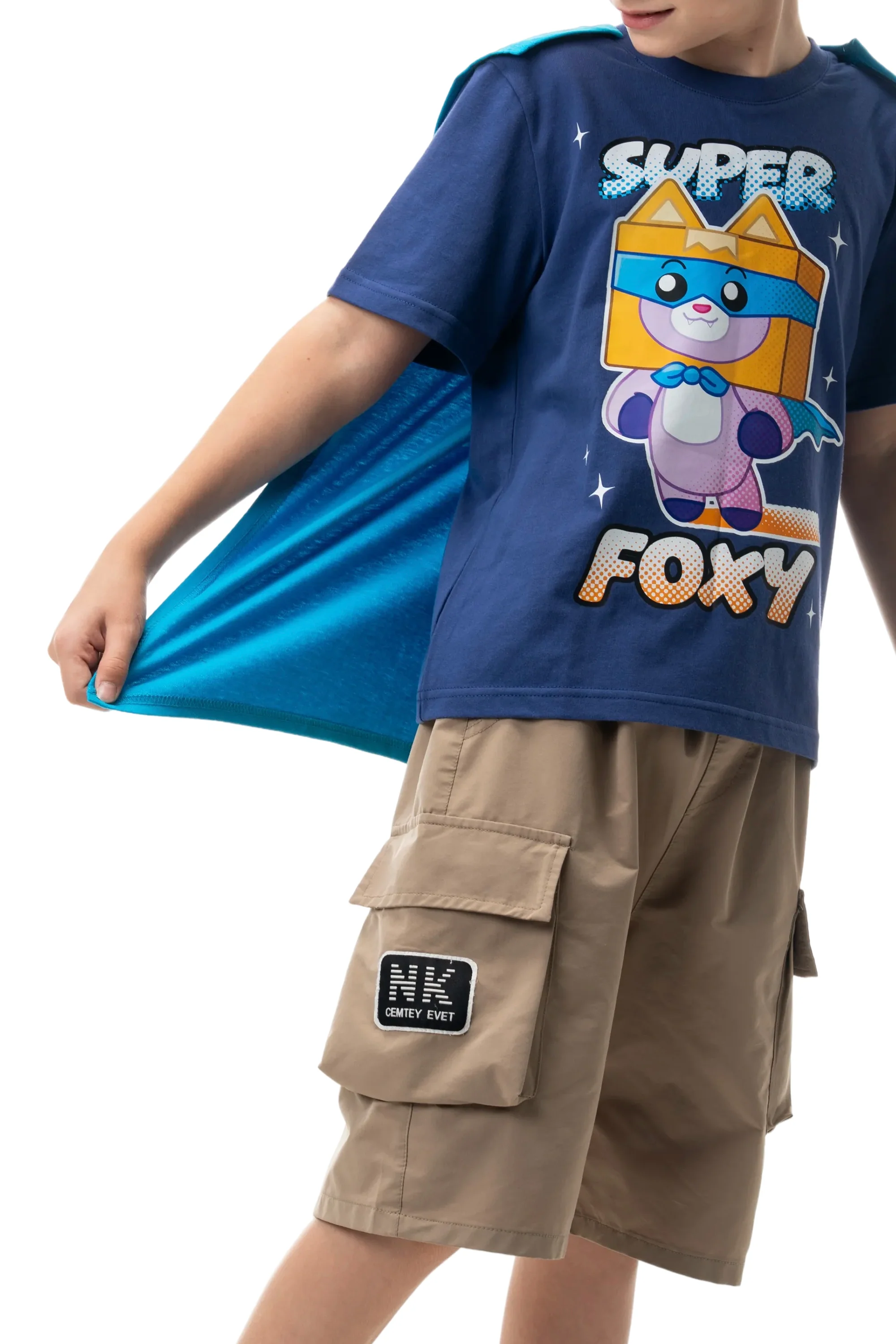 Super Foxy T-Shirt and Cape 5 Super Foxy T-Shirt and Cape